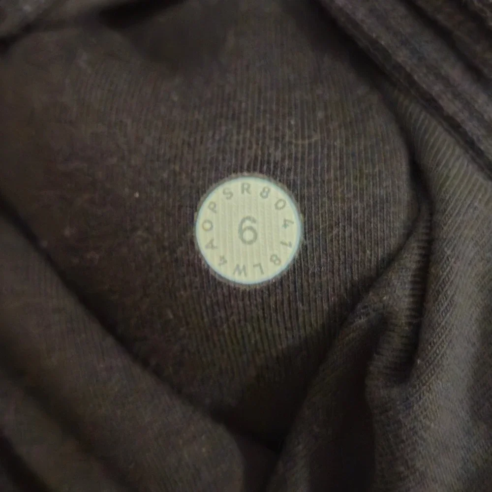 Lululemon Radiant Jacket II Full Zip Funnel Neck Faded Black‎ Size 6 LW4AOPS